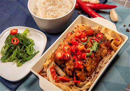 渔米先生湘派煲仔饭