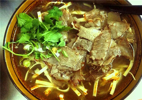 乐山翘脚牛肉汤锅