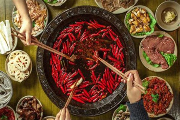 火畅喳喳老火锅