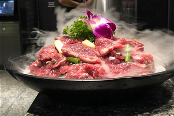 三不牛腩火锅
