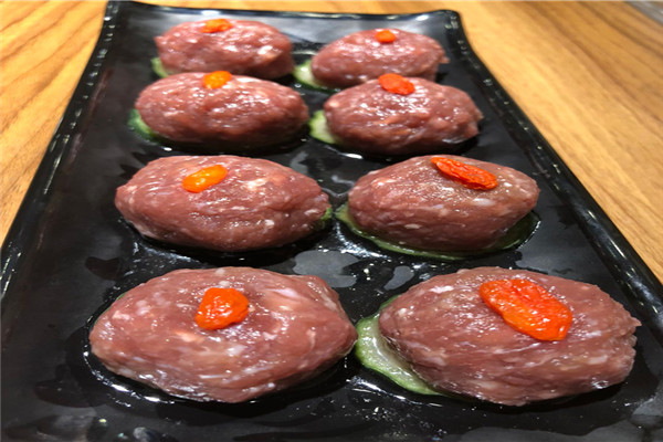 围辣串串香小火锅
