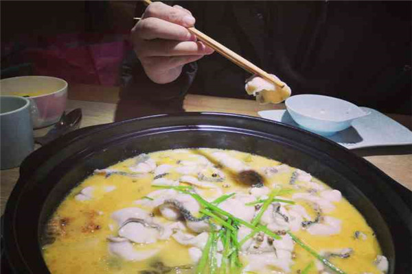 相约洲湾酸菜鱼