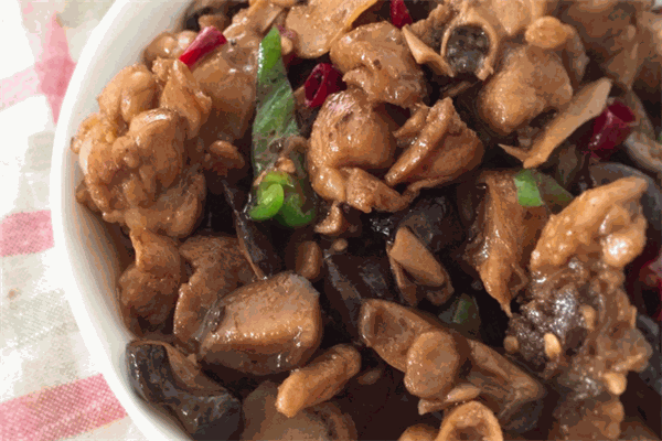 泉味源黄焖鸡米饭