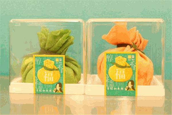 青桔和木鱼糕点