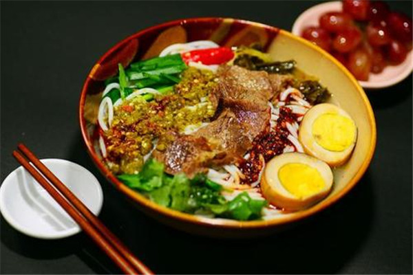 蓉城飞甲花甲米线