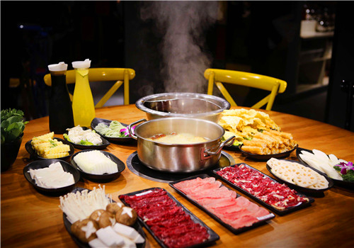 潮合牛肉火锅店