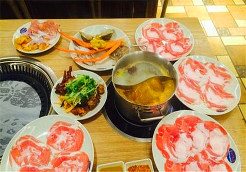 和谐号烤肉海鲜火锅自助