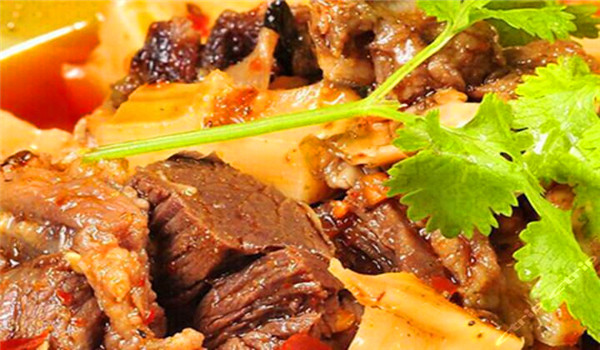 三顾牛炉
