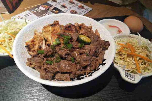 大碗丼烧肉饭