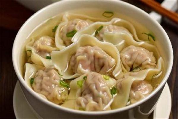 顾一碗馄饨