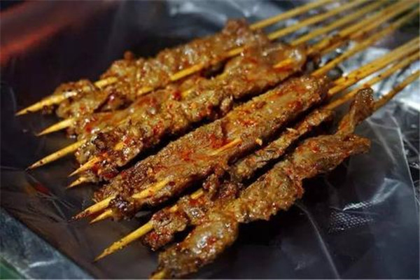 烟火成串烧烤