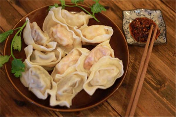 煮元张脆皮馄饨