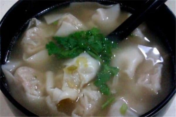 满宝馄饨