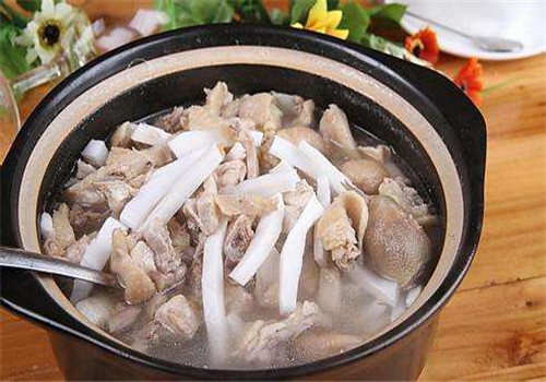 凤凰四季椰子鸡