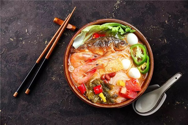 川味酸菜鱼汤粉