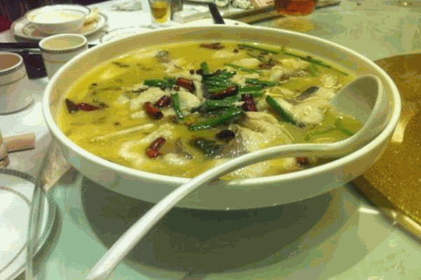 眼睛老坛酸菜鱼加盟
