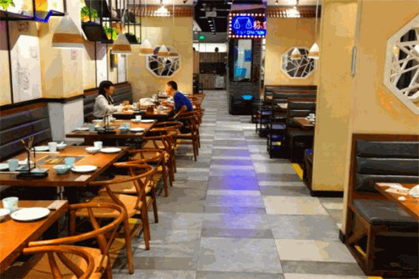午光食色酸菜鱼米饭