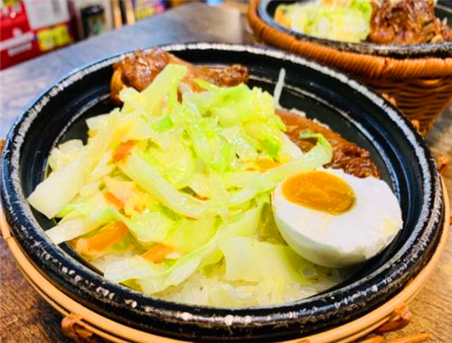 尚品煲仔饭
