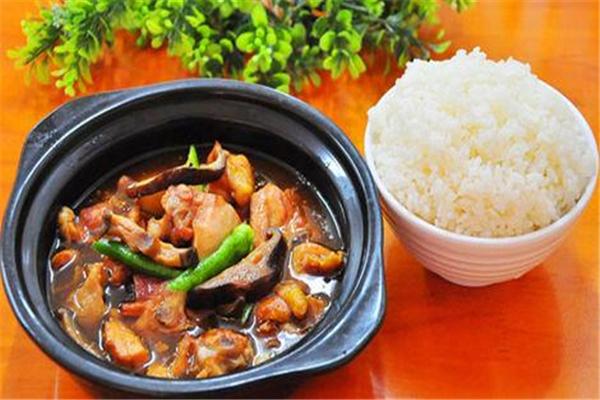 水成黄焖鸡米饭