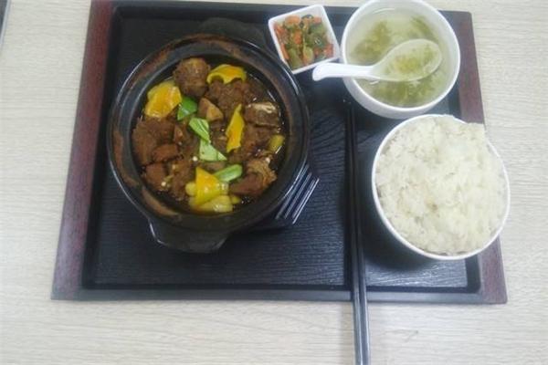 不二家黄焖鸡
