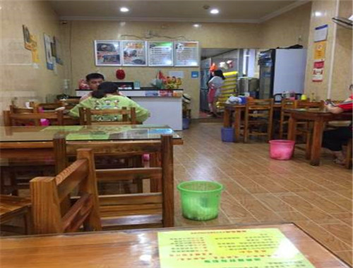 老妈煲仔饭