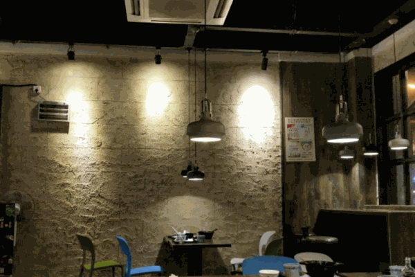 滋味上煲仔饭加盟