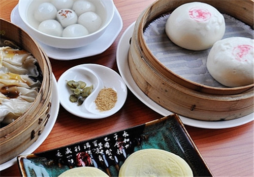 缸鸭狗
