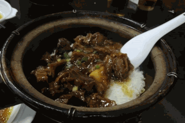 乡味煲仔饭加盟