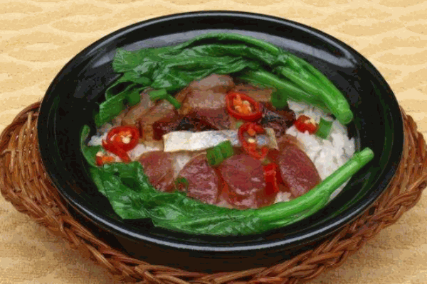 忆口香煲仔饭加盟