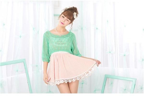 爱依服女装