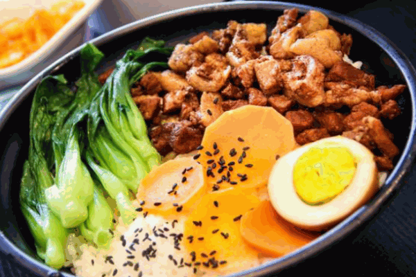 忆口香煲仔饭加盟