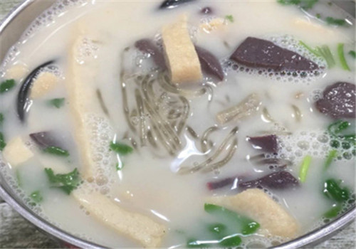 土味老鸭粉丝汤