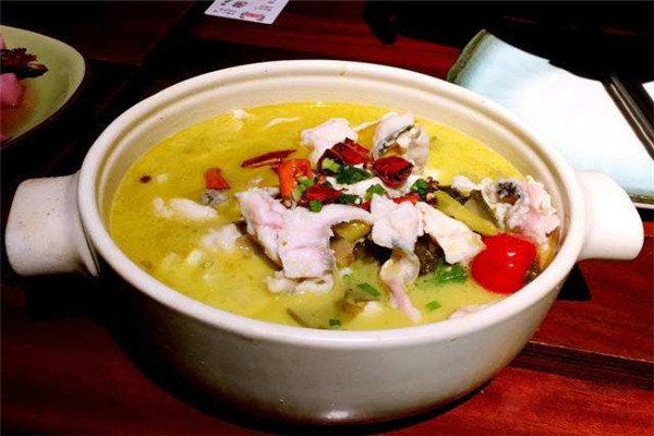 渝小鱼酸菜鱼米饭