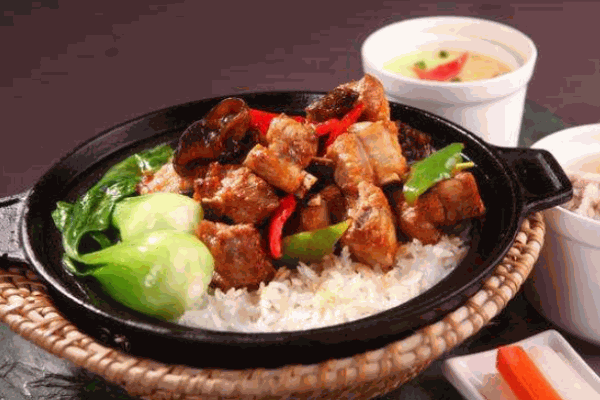 壹品煲仔饭加盟