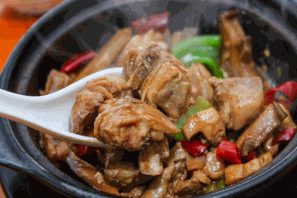 富宇记黄焖鸡米饭加盟