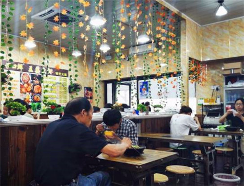 黄明宇黄焖鸡米饭