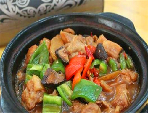 通关张三黄焖鸡