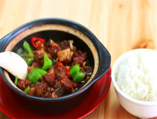 赵家兵黄焖鸡米饭