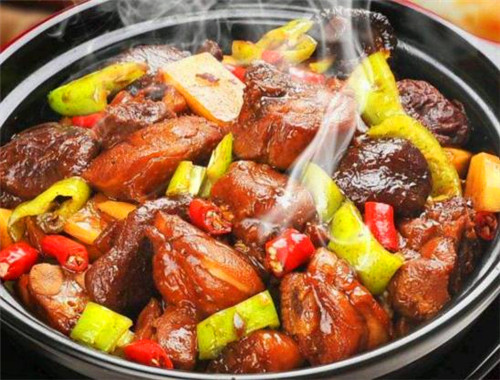孔记黄焖鸡米饭