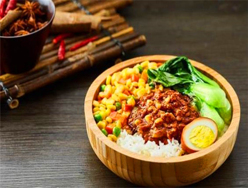 明治屋秘制牛肉饭