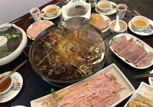 镇八方老火锅