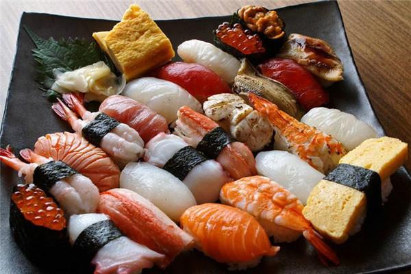 百人一朱日式料理