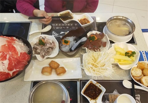 魔法帽牛肉火锅