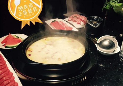 煲宫猪肚鸡火锅