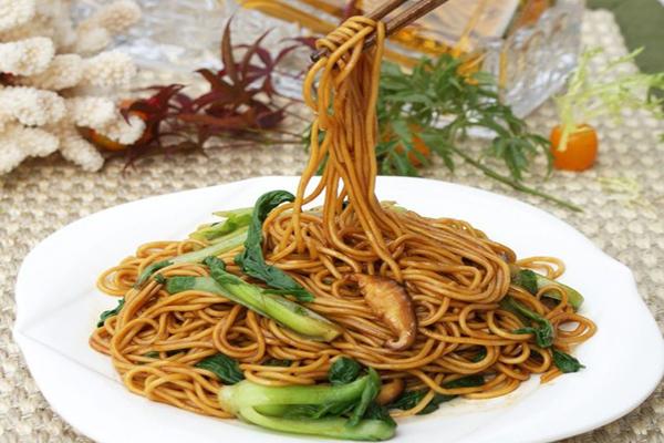 滑东面食