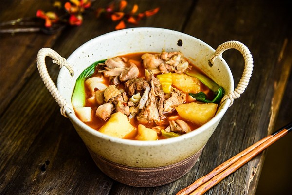 滑东面食