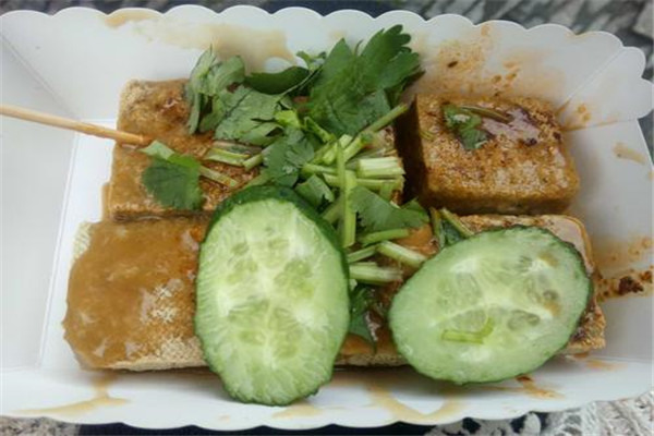 青方斋臭豆腐