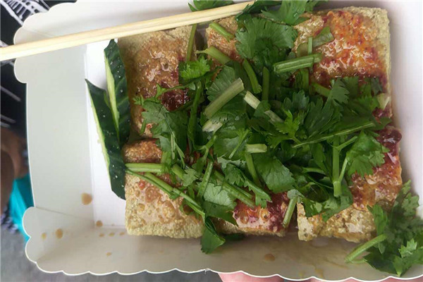 青方斋臭豆腐