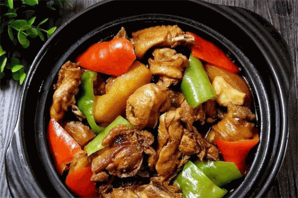 鸿鸣摩尔黄焖鸡