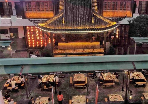 陆派巴倒烫火锅
